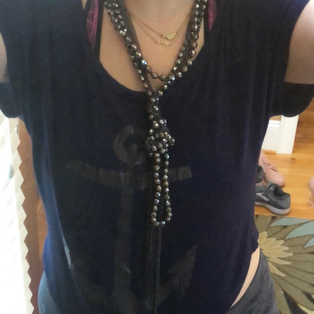 Multichained statement necklace